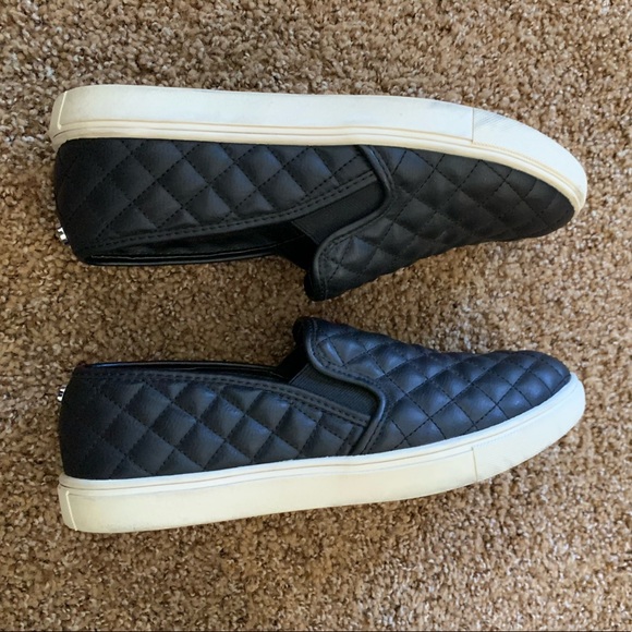 Steve Madden Slip on Shoe - Picture 3 of 3